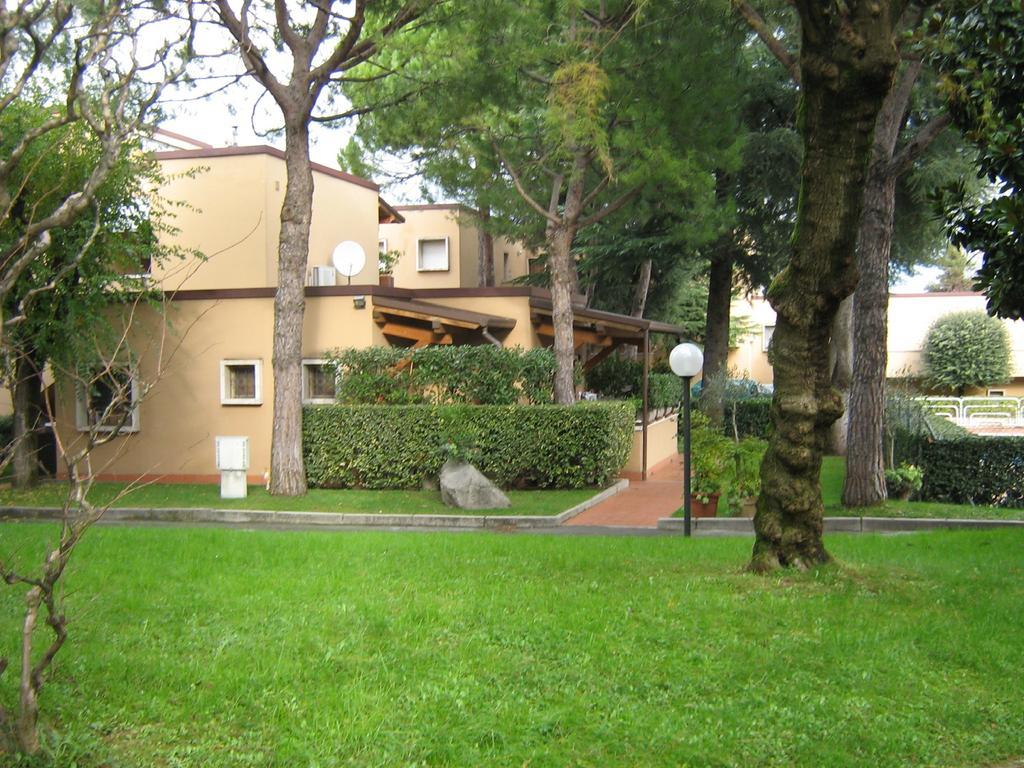 Residence La Madonnina Peschiera del Garda Exterior foto