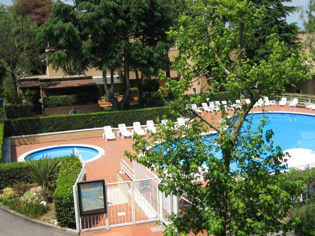 Residence La Madonnina Peschiera del Garda Exterior foto