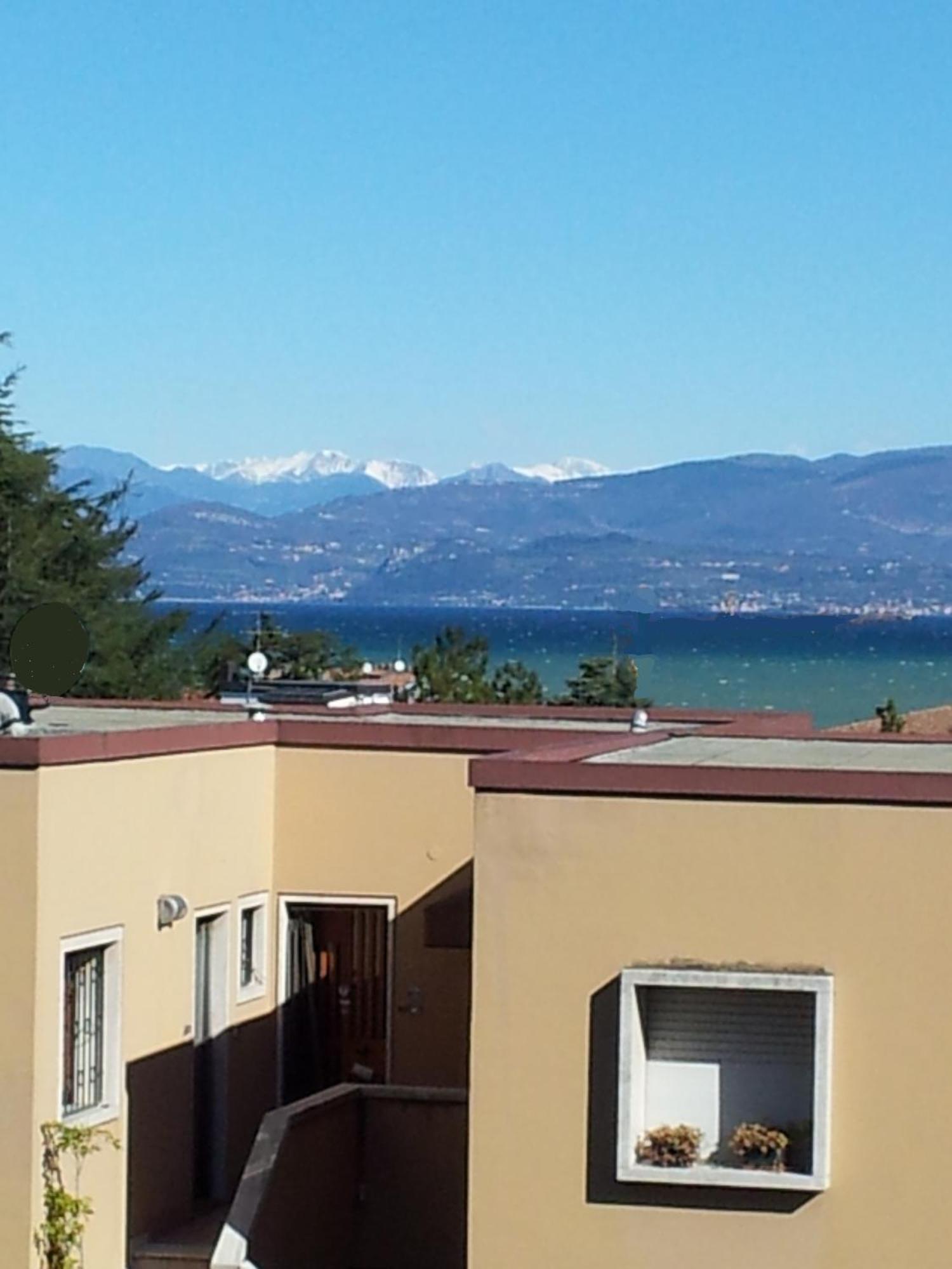 Residence La Madonnina Peschiera del Garda Habitación foto
